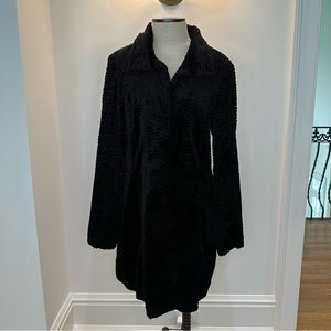 White House Black Market Black Textured Teddy Coat — Size L